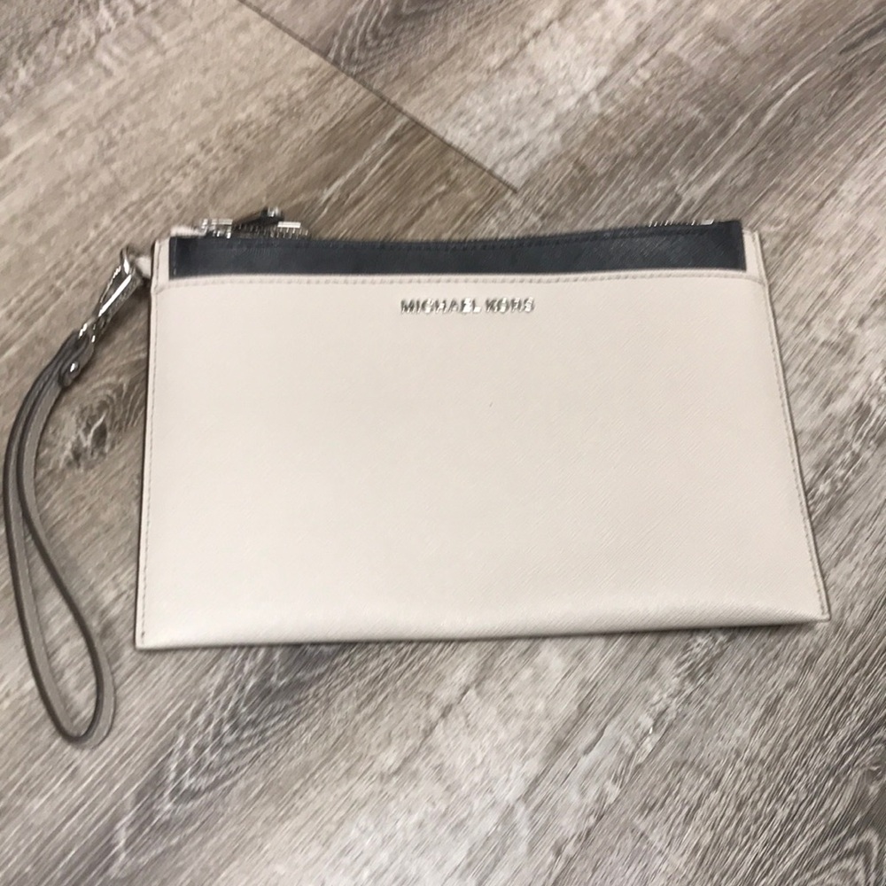 Michael Kors Jet Set Travel Clutch
